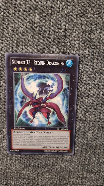 Carte Yu gi oh  - Numéro 32 : Requin draconien- 1996