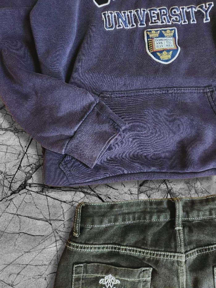 Pull Oxford University Vintage, bon état taille M - photo numéro 3