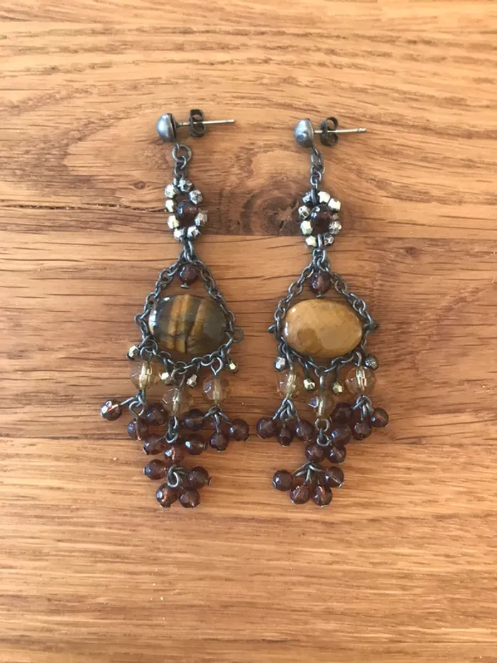 Boucles d’oreilles à pierres marron vintage