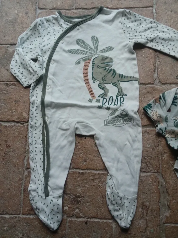 🌹pyjama universal 3-6 mois 68cm🌹 - photo numéro 3