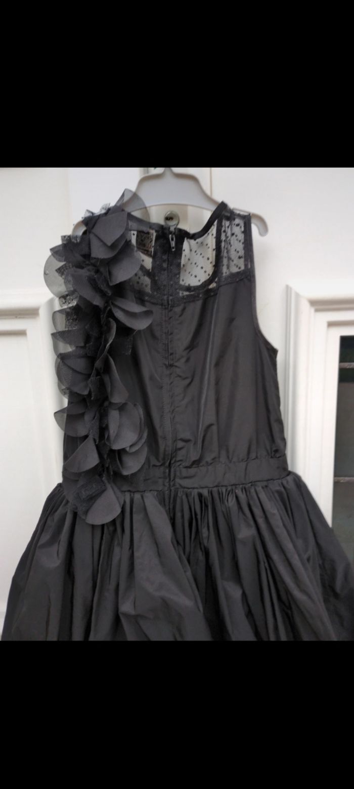 Tao robe créateur noire sans manches 6 ans - photo numéro 4