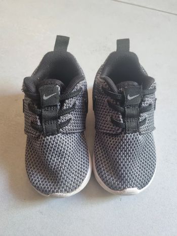 Baskets sans lacets, Nike (19.5)