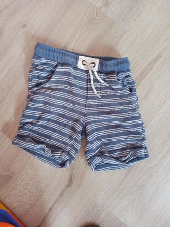 Short Kiabi 4 ans