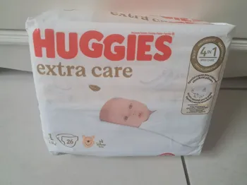 Couches Huggies taille 1 neuf