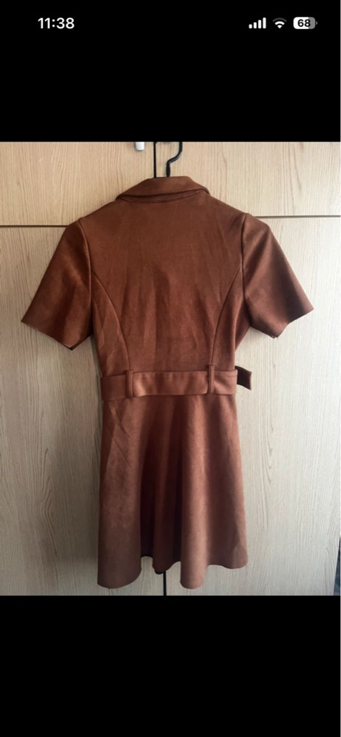 Robe courte - photo numéro 3