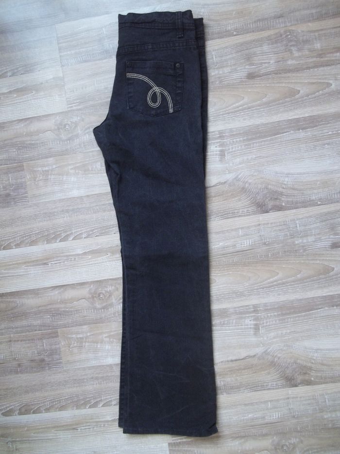 Jean bootcut Xcite noir 34 (2/2) - photo numéro 6