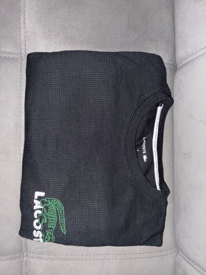 Pull Lacoste noir – intemporel & élégant - photo numéro 2
