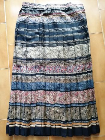 Jupe mi longue plissée imprimée Taille 36/38 Faite par une couturière