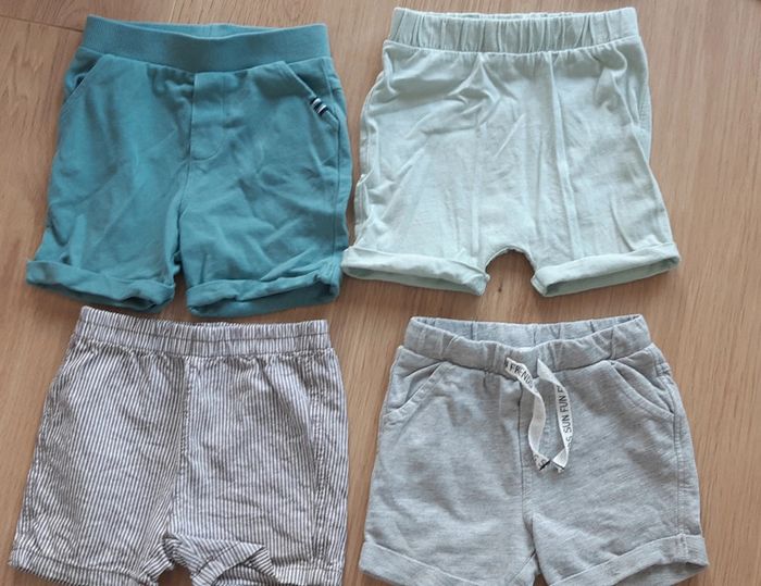 Lot de 4 shorts 12 mois