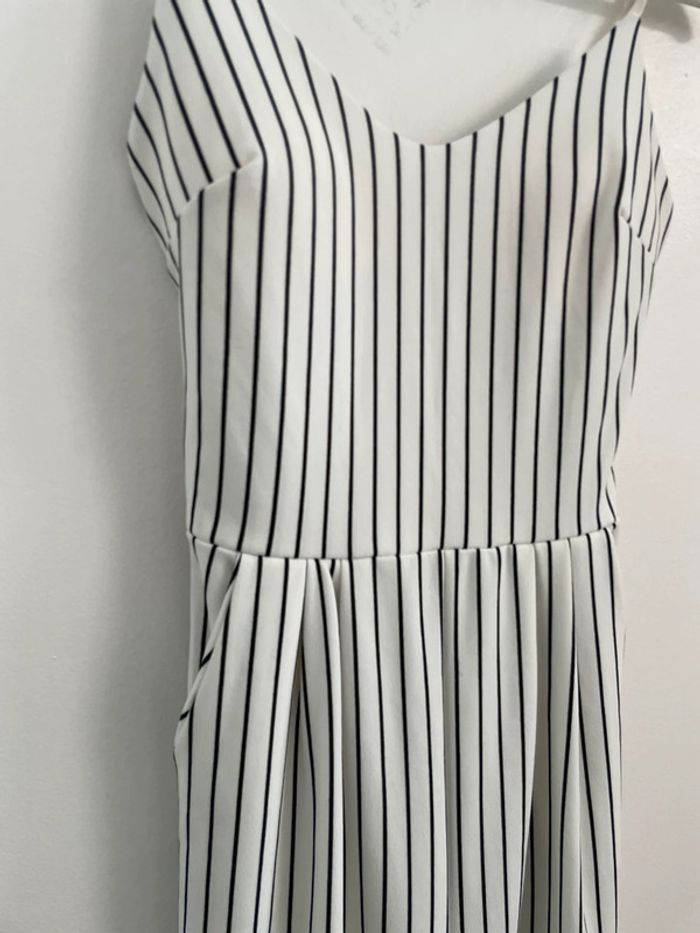 Combinaison blanche rayé noir longue avec poche
