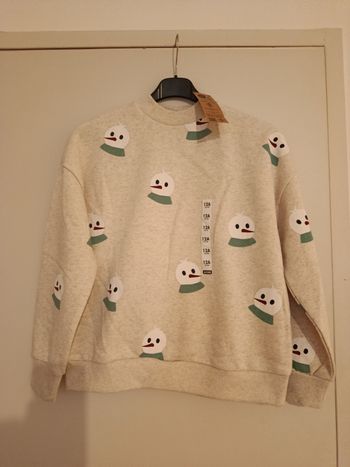 Sweat d’hiver Kiabi - Motif Bonhommes de neige - Taille 12 ans (152 cm)