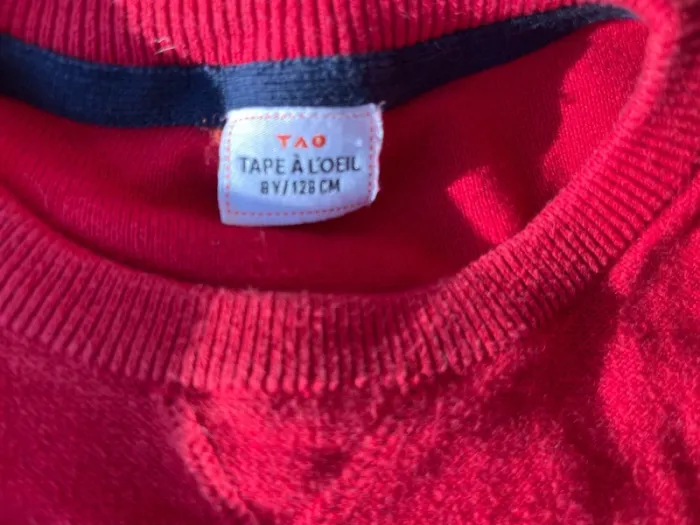Pull rouge tao taille 8ans - photo numéro 3