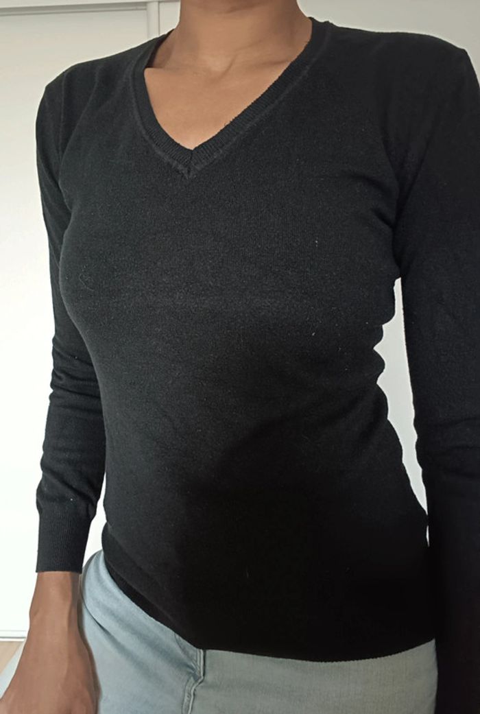 Pull col V noir - photo numéro 2