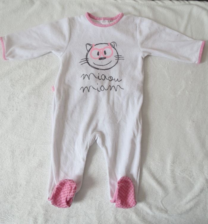 Lot pyjamas 12 mois - photo numéro 3