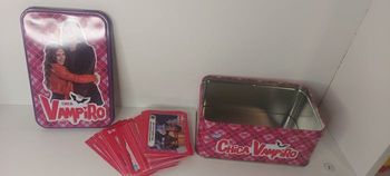 Boîte et cartes chica vampiro