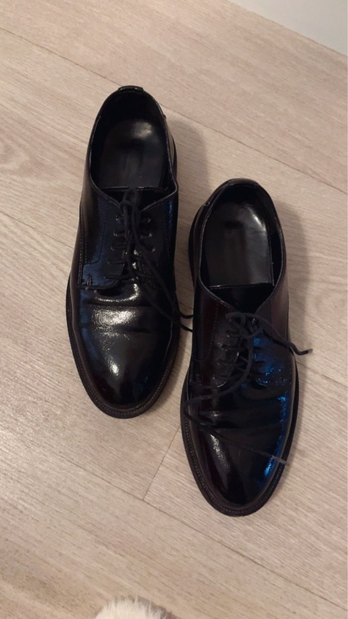 Derbys en cuir verni pour femme - photo numéro 2