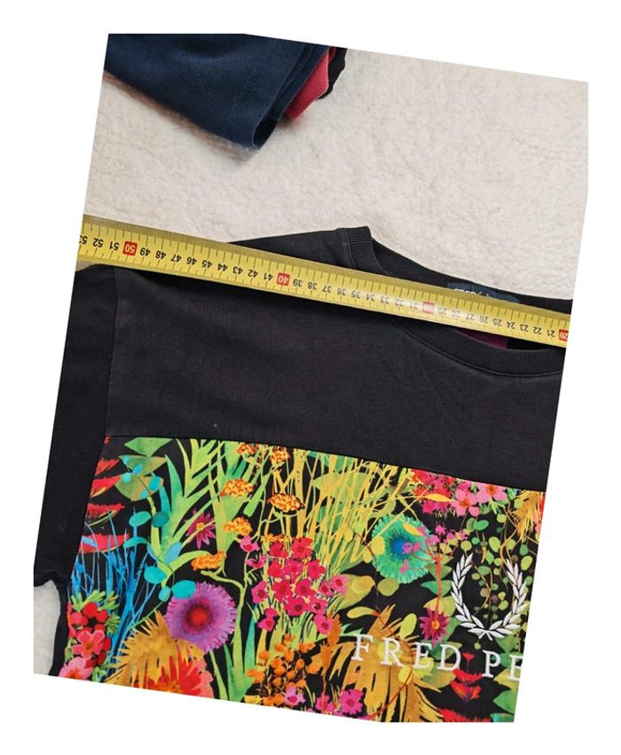 T-shirt Fred Perry, édition limitée tailles M - photo numéro 6