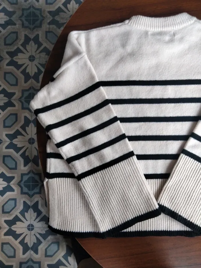Pull-over rayé Bershka taille S - photo numéro 6