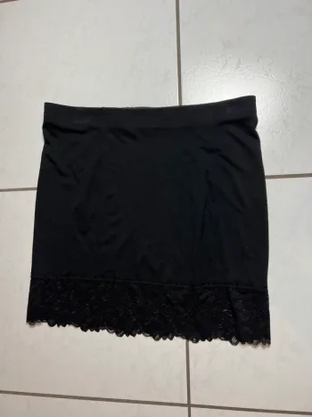 Jupe tule avec dentelle