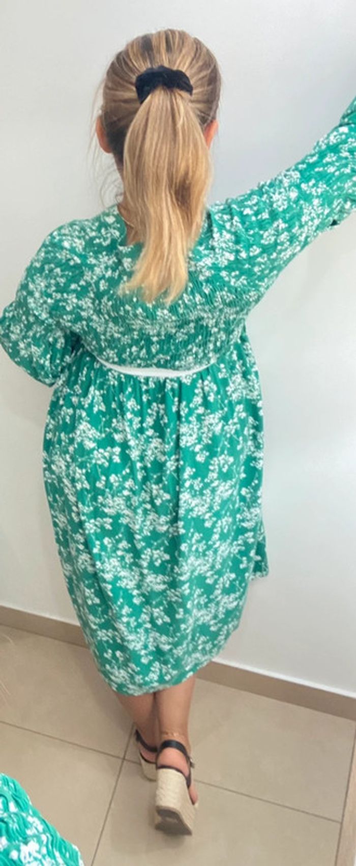 Superbe Robe Ample A Fleurs Taille S-M - photo numéro 10