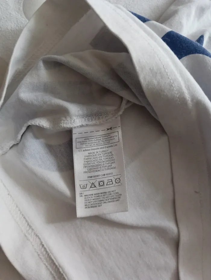 Tee shirt manches courtes adidas taille 9-10 ans - photo numéro 3