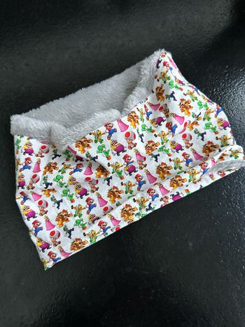 Snood polaire enfant motifs Mario bros taille 4 / 6 ans