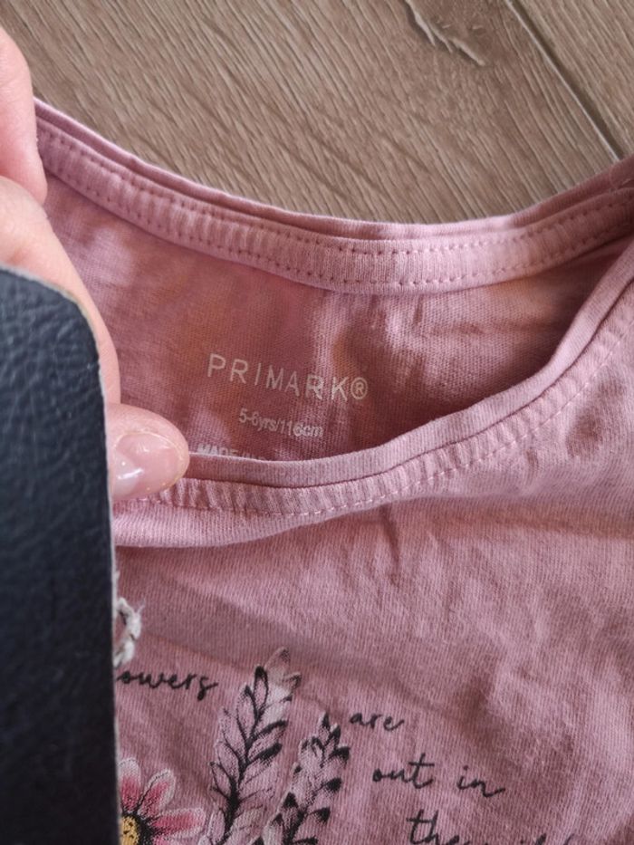 T shirt 5 6ans primark - photo numéro 3