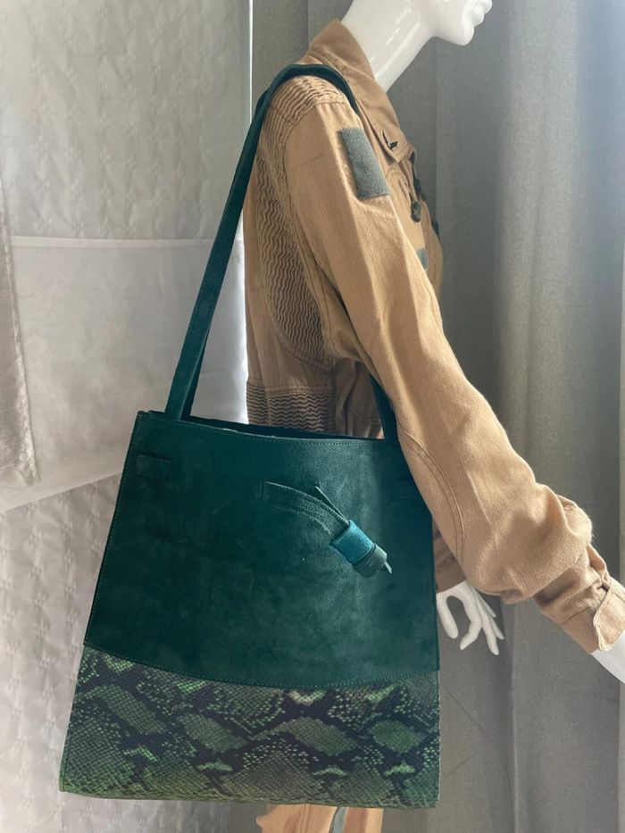 Sac vert effet python - Comme neuf - photo numéro 4