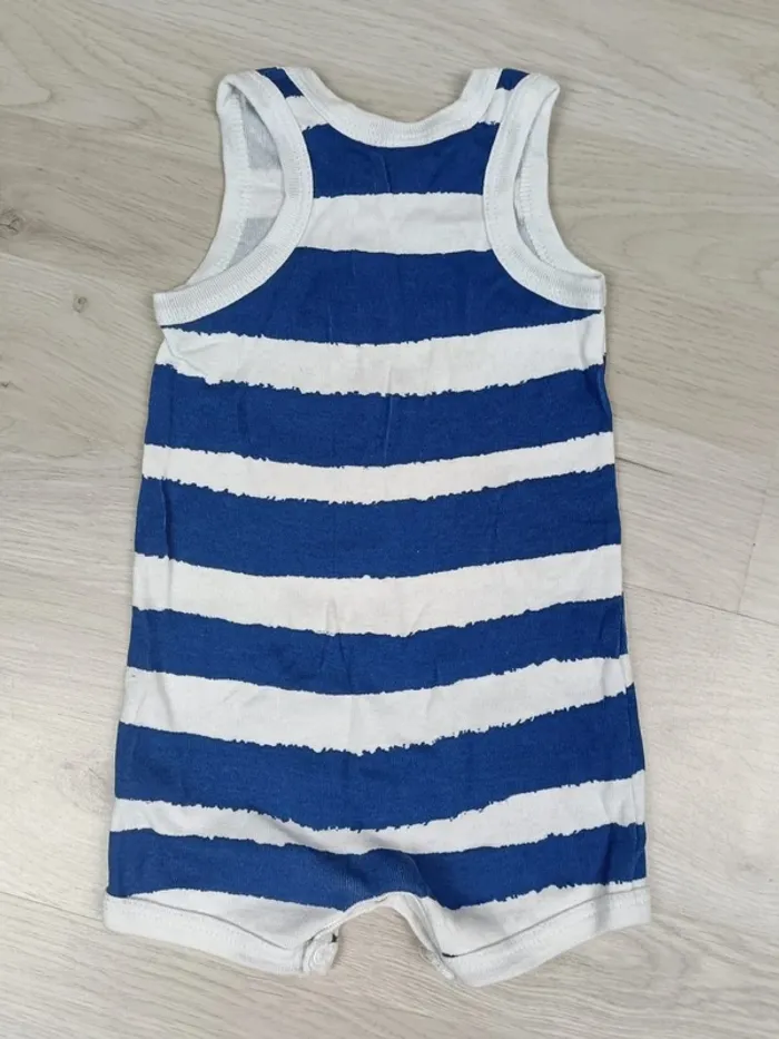 lot 4 vêtements garçon 9 mois - photo numéro 10