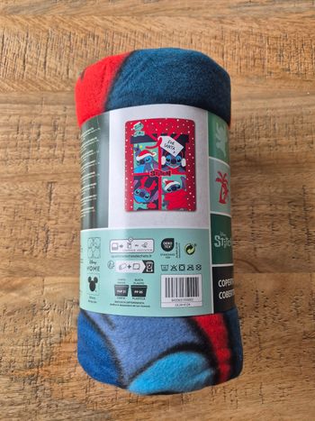 Plaid Polaire Stitch Noel