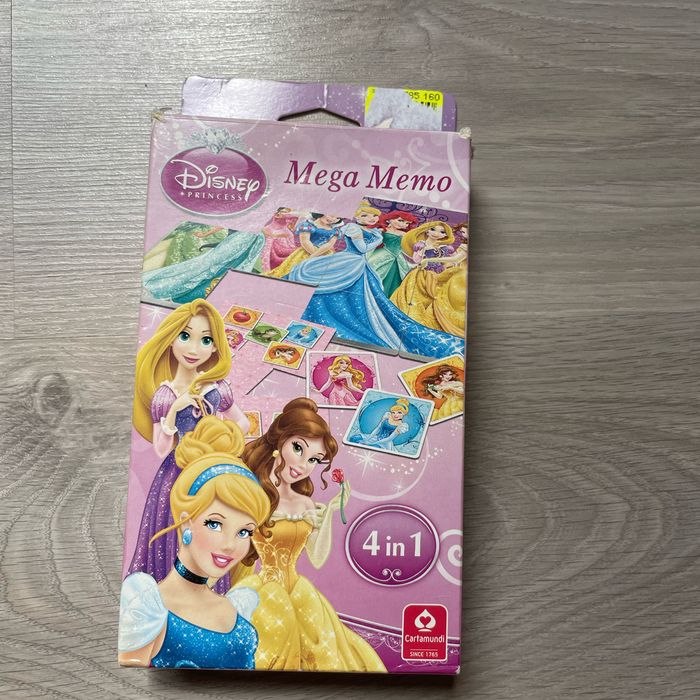 Jeu Mega Mémo Princesse Disney