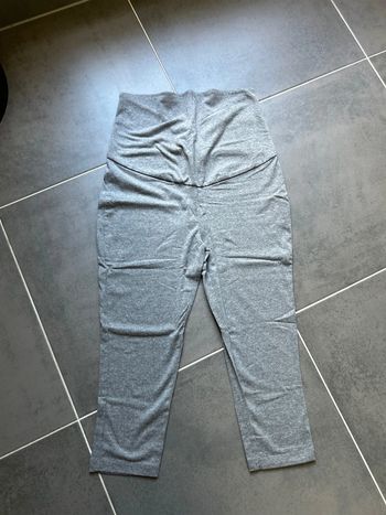 Legging court pantacourt de grossesse maternité gris chiné Kiabi