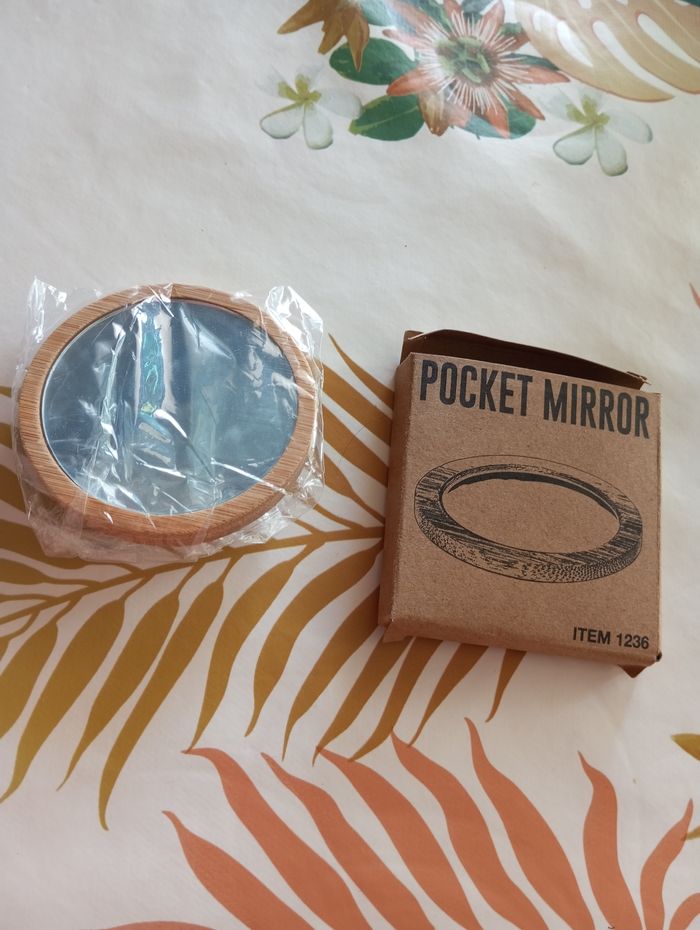 Miroir de poche