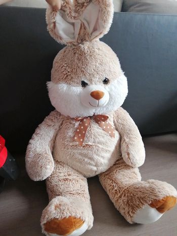 Grand lapin peluche