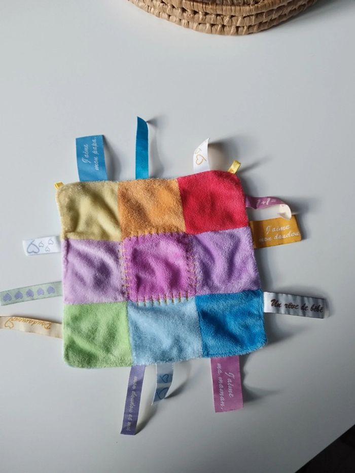 Doudou patchwork étiquette cmb - photo numéro 2