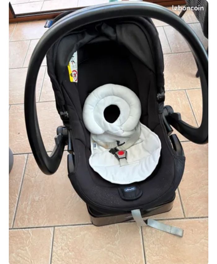 Poussette Trio  chicco urban
