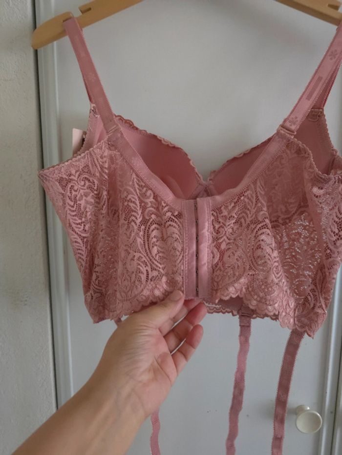 Corset dentelle taille 44 neuf - photo numéro 5