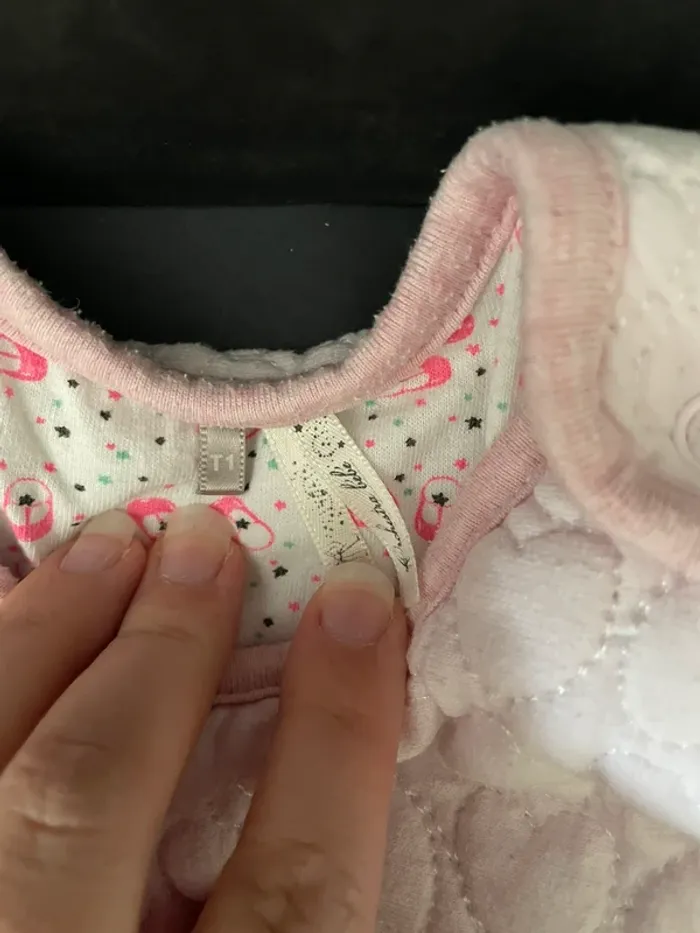 Gigoteuse rose taille 1 jusqu’à 3 mois très chaude - photo numéro 2