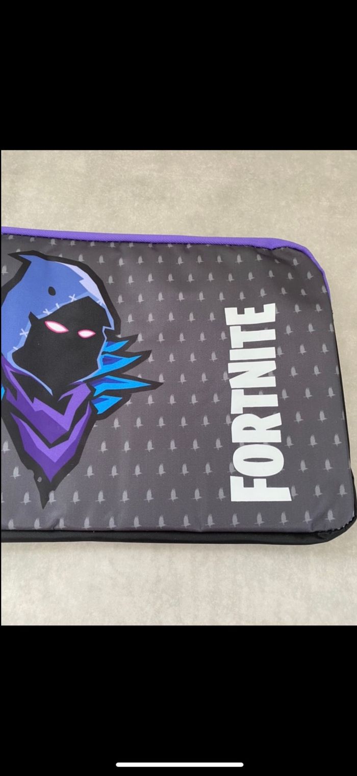 Housse pochette pour tablette Fortnite - photo numéro 3