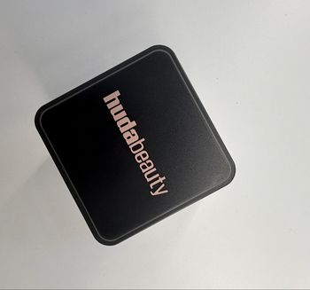 Easy Bake Hudabeauty UBE birthday cake grand format 20g 