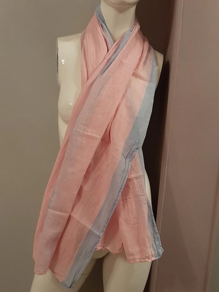 Foulard chèche Okaidi rose et bleu - photo numéro 2