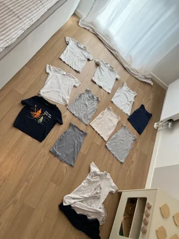 Lot 10 tshirt dessous de corps 6 ans bonne etat