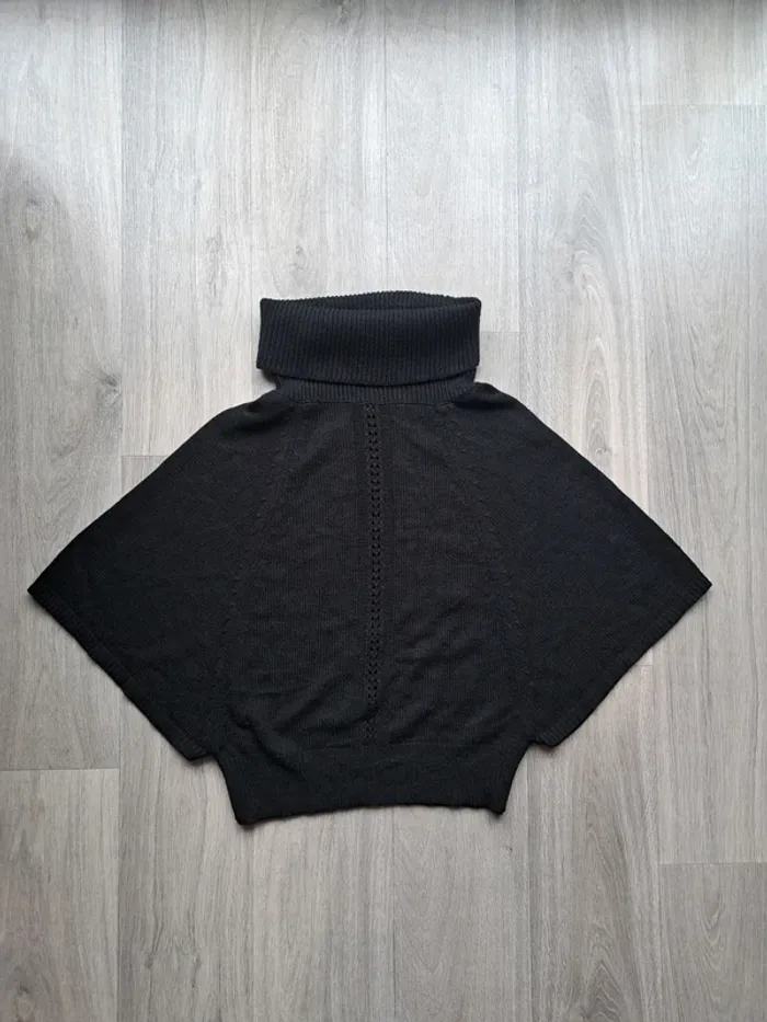 Poncho noir - photo numéro 5