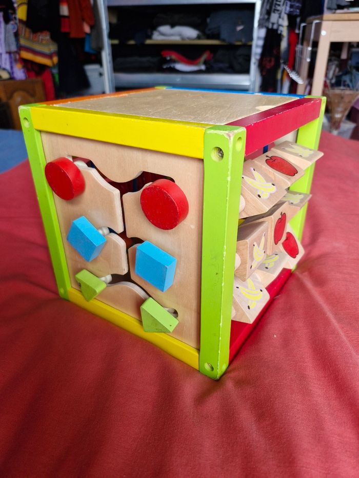Cube d'activité et d'éveil en bois - photo numéro 2