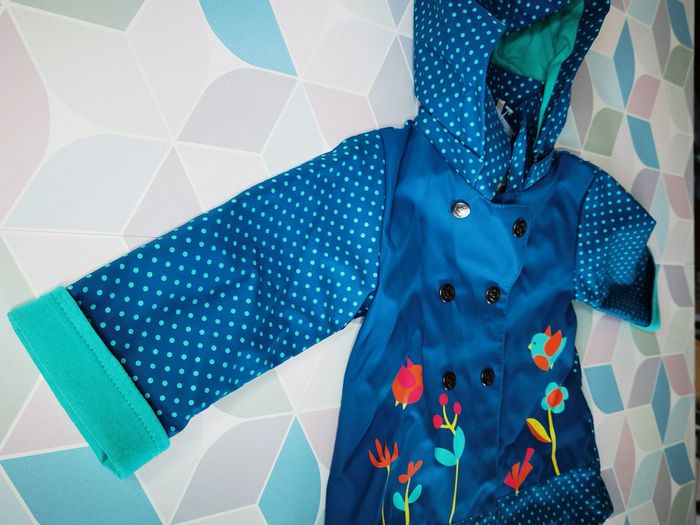 D3035 - imperméable fille 6 mois - photo numéro 4