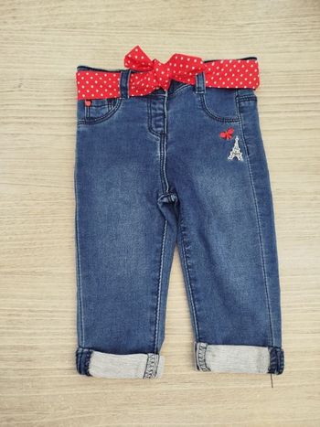 Joli pantalon taille 12 mois