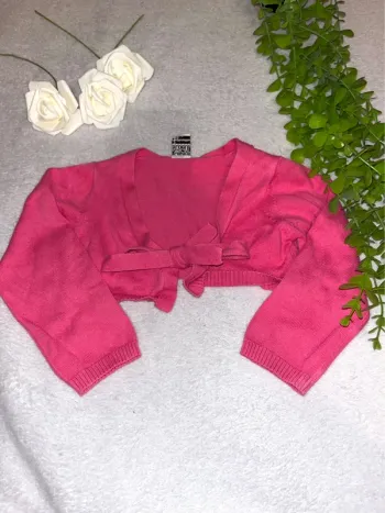 Très beau gilet boléro pour bébé fille