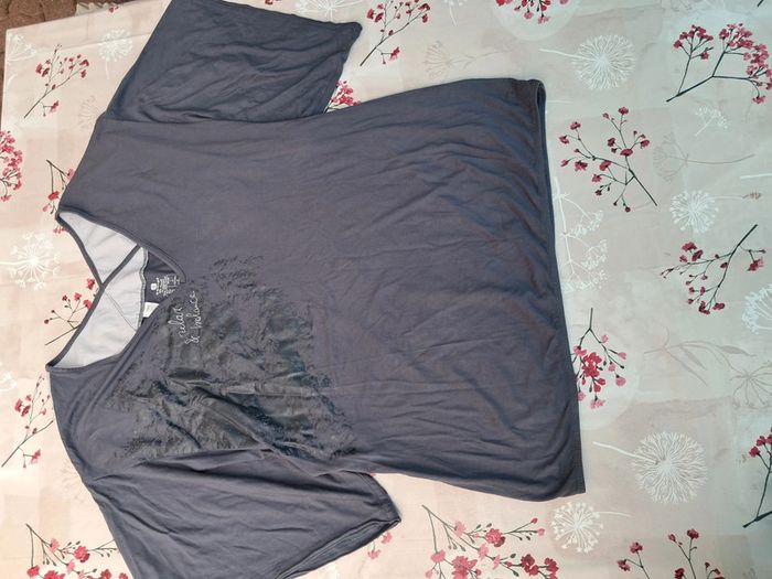 Beau haut / tee-shirt yoga, méditation, sport gris avec motifs nature - T40/L - Domyos