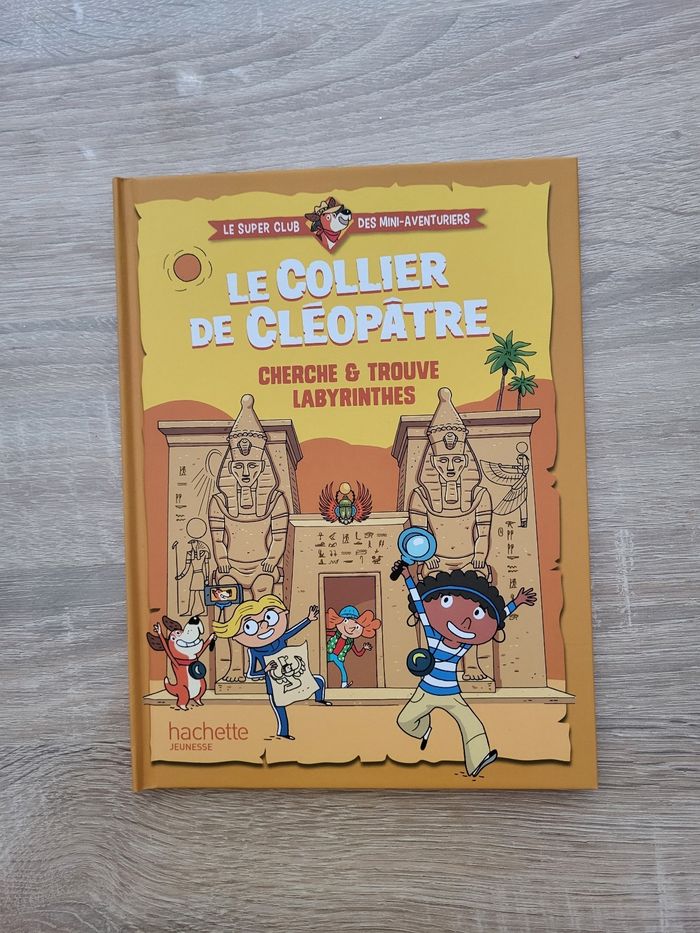 Livre le collier de Cléopâtre