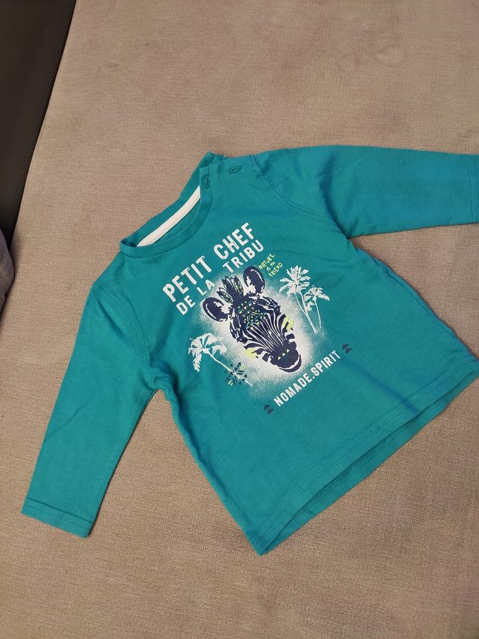 Tee shirt manches longues bleu Gémo 6 mois